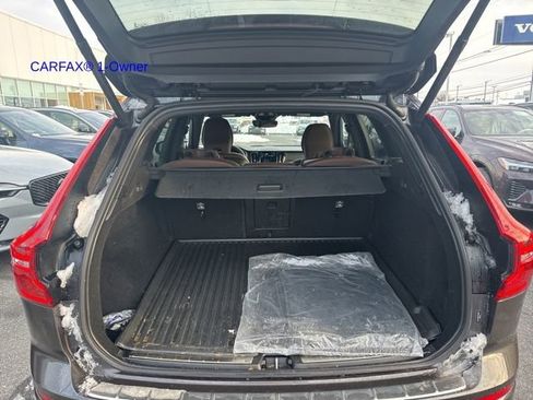Certified 2023 Volvo XC60 B5 Plus w/ Climate Package image 11