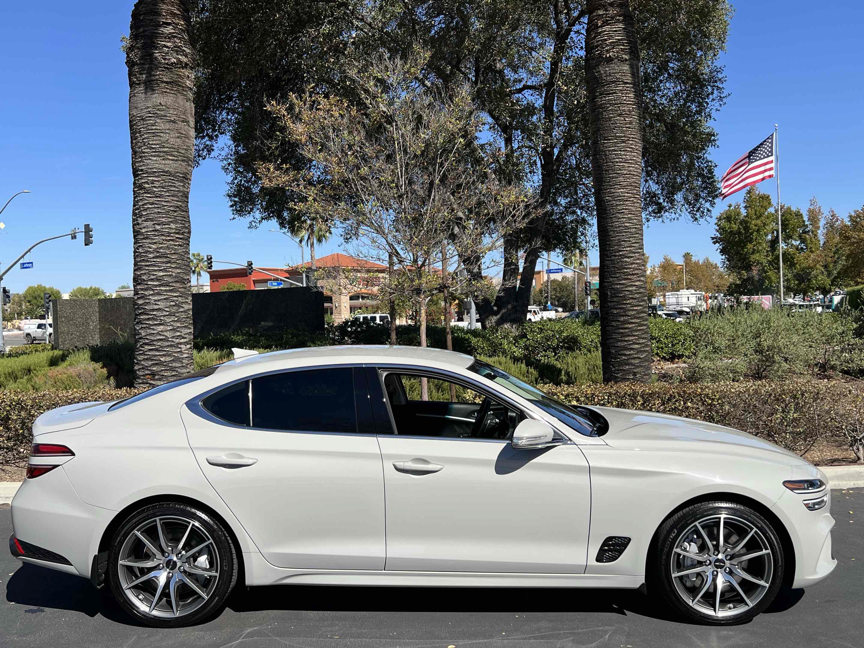 Used 2025 Genesis G70 2.5T RWD image 18
