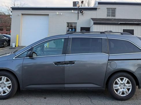 Used 2013 Honda Odyssey LX image 10