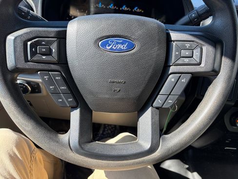 Used 2016 Ford F150 XL w/ Equipment Group 101A Mid AWD/4WD image 25