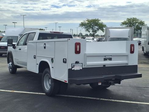 New 2025 GMC Sierra 3500 Pro w/ Convenience Package image 4
