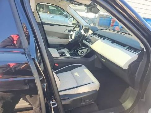 Used 2019 Land Rover Range Rover Velar S image 10