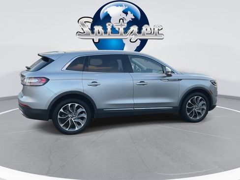 Used 2021 Lincoln Nautilus Reserve image 10