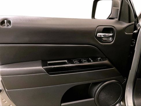 Used 2014 Jeep Patriot Sport w/ Power Value Group image 22