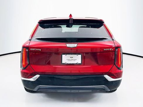 New 2025 Cadillac Optiq Luxury 1 image 5