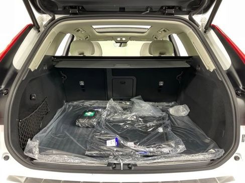 New 2026 Volvo XC60 B5 Ultra w/ Protection Package Premier image 38