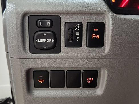 Used 2013 Toyota 4Runner SR5 RWD image 39
