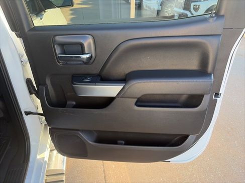 Used 2018 Chevrolet Silverado 1500 LT w/ All Star Edition image 41