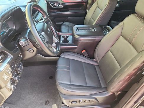 Used 2023 Chevrolet Suburban RST w/ Luxury Package image 19