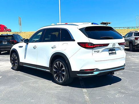 Used 2024 MAZDA CX-90 Plug-In Hybrid w/ Premium Pkg AWD/4WD image 6