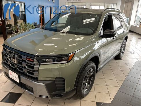 New 2026 Honda Pilot TrailSport image 1