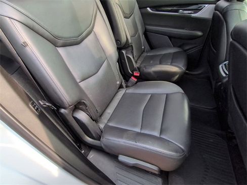 Used 2020 Cadillac XT6 Premium Luxury image 26