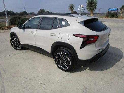 New 2026 Chevrolet Trax RS w/ Driver Confidence Package image 5