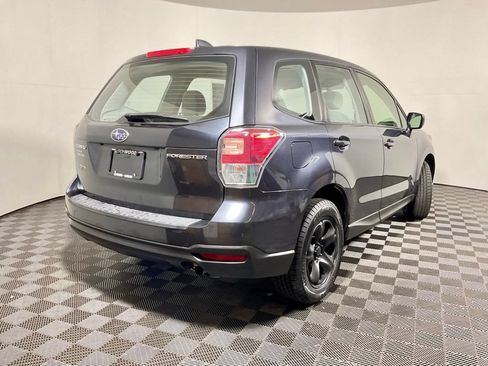 Used 2018 Subaru Forester 2.5i AWD/4WD image 15