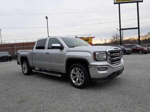 Used 2017 GMC Sierra 1500 SLT w/ SLT Premium Package image 3