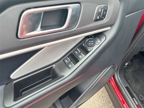Certified 2025 Ford Explorer ST w/ Sun And Sound Package image 19