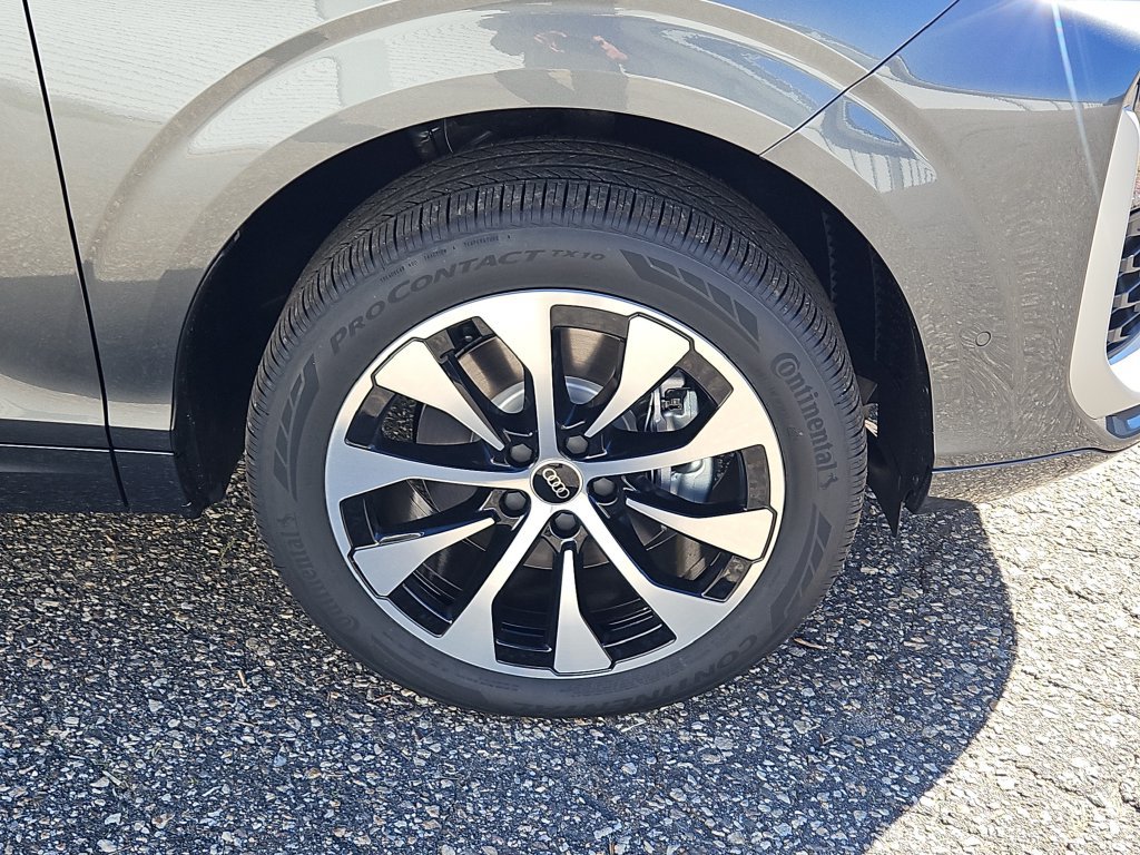 New 2026 Audi Q3 quattro 2.0T AWD/4WD image 4
