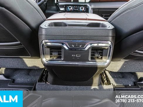 Used 2024 GMC Sierra 3500 Denali Ultimate AWD/4WD image 30