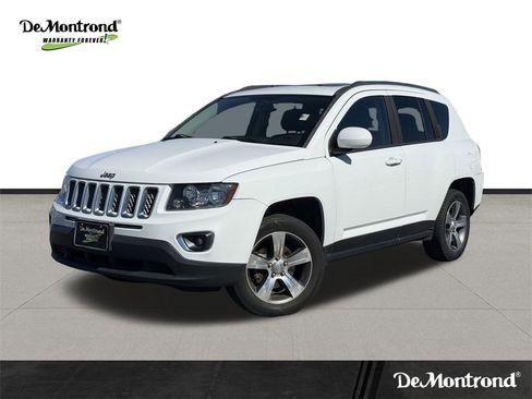 Used 2016 Jeep Compass High Altitude image 1