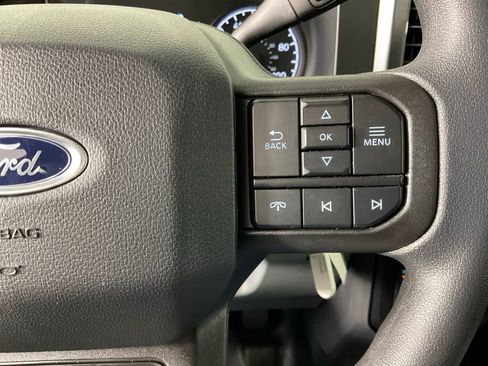 New 2026 Ford F350 4x4 Crew Cab DRW Super Duty image 25