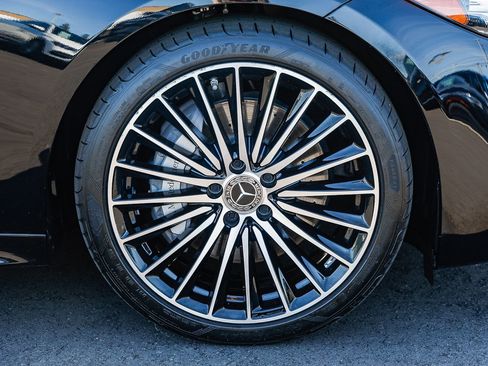 Used 2023 Mercedes-Benz C 300 Sedan image 9