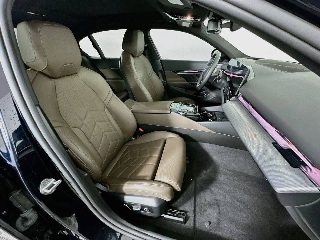 Certified 2024 BMW i5 eDrive40i w/ Executive Package RWD image 28