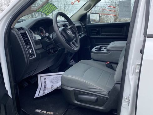 Used 2018 RAM 1500 Express w/ Express Value Package AWD/4WD image 8