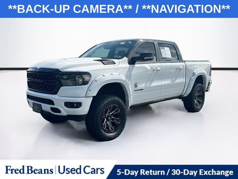 Used 2022 RAM 1500 Big Horn AWD/4WD image 3