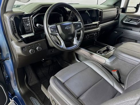 Used 2026 Chevrolet Silverado 2500 LTZ w/ LTZ Plus Package AWD/4WD image 7