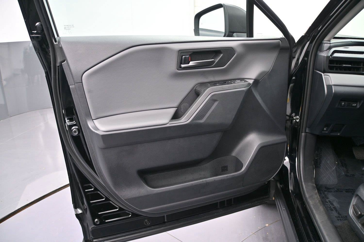 Used 2026 Toyota RAV4 XLE Premium w/ Panoramic Sun Roof Package AWD/4WD image 7