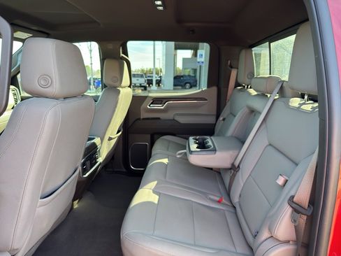 Used 2025 GMC Sierra 1500 SLT w/ SLT Premium Plus Package image 12
