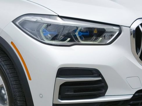 Used 2022 BMW X5 xDrive40i w/ Executive Package AWD/4WD image 6
