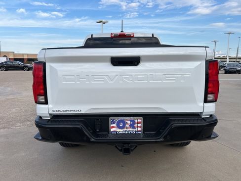 Used 2023 Chevrolet Colorado Z71 w/ Z71 Convenience Package 2 image 6