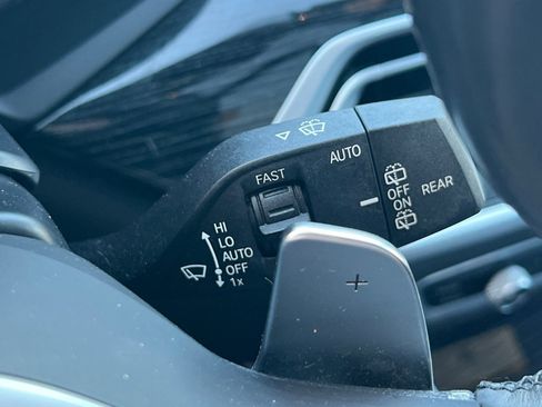 Used 2020 BMW X7 M50i AWD/4WD image 37