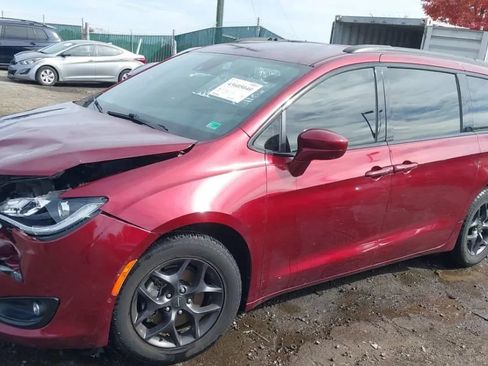 Used 2019 Chrysler Pacifica Touring-L w/ Advanced Safetytec Group FWD image 54