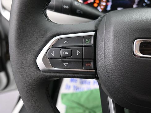 Used 2025 Jeep Compass Limited AWD/4WD image 32