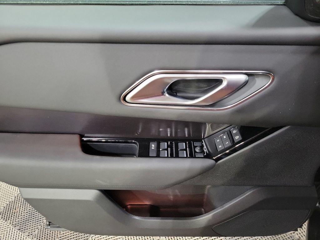 New 2026 Land Rover Range Rover Velar Dynamic SE AWD/4WD image 14