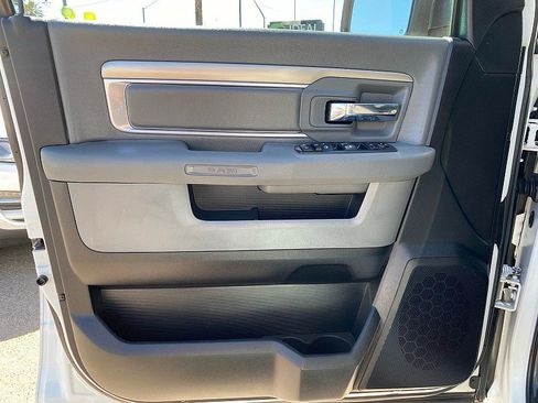 Used 2016 RAM 1500 Big Horn image 9