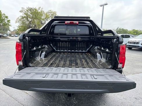 New 2026 Chevrolet Colorado Z71 w/ Midnight Edition AWD/4WD image 9