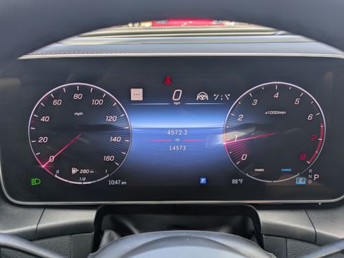 Used 2023 Mercedes-Benz GLC 300 4MATIC image 27