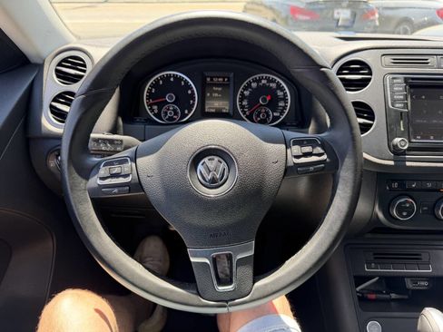 Used 2017 Volkswagen Tiguan Sport AWD/4WD image 31