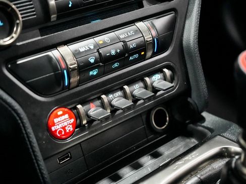 Used 2018 Ford Mustang Shelby GT350 w/ Electronics Package image 13