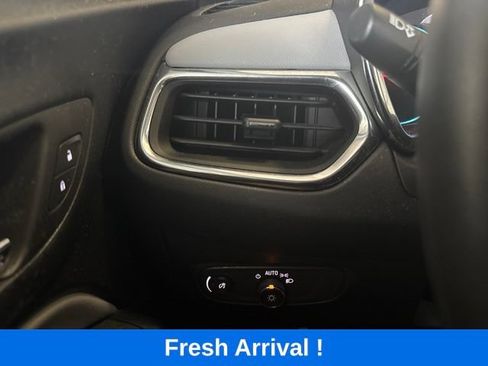 Used 2023 Chevrolet Equinox LS w/ LS Convenience Package FWD image 9