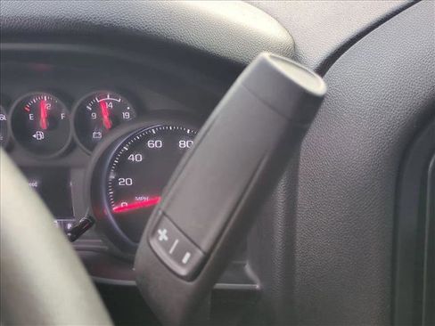 Used 2022 Chevrolet Silverado 1500 Custom image 12