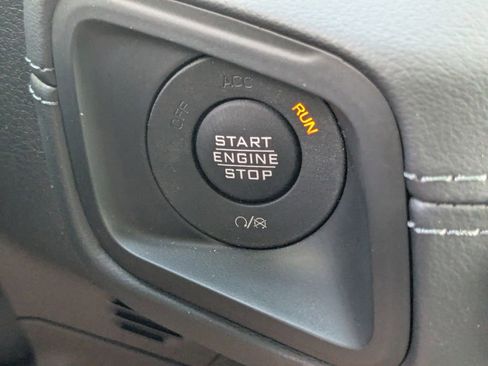 Used 2026 Jeep Wrangler Unlimited Rubicon w/ Technology Group AWD/4WD image 14