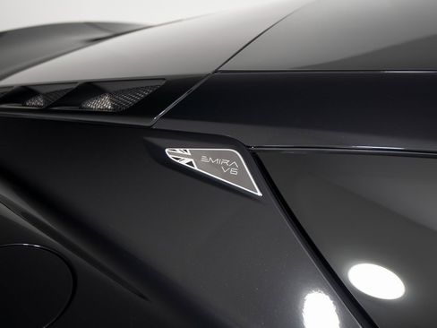 Used 2025 Lotus Emira image 38