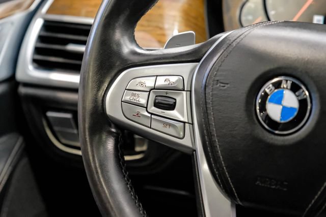 Used 2016 BMW 750i xDrive AWD/4WD image 23