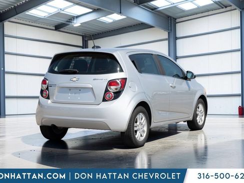 Used 2016 Chevrolet Sonic LT FWD image 22
