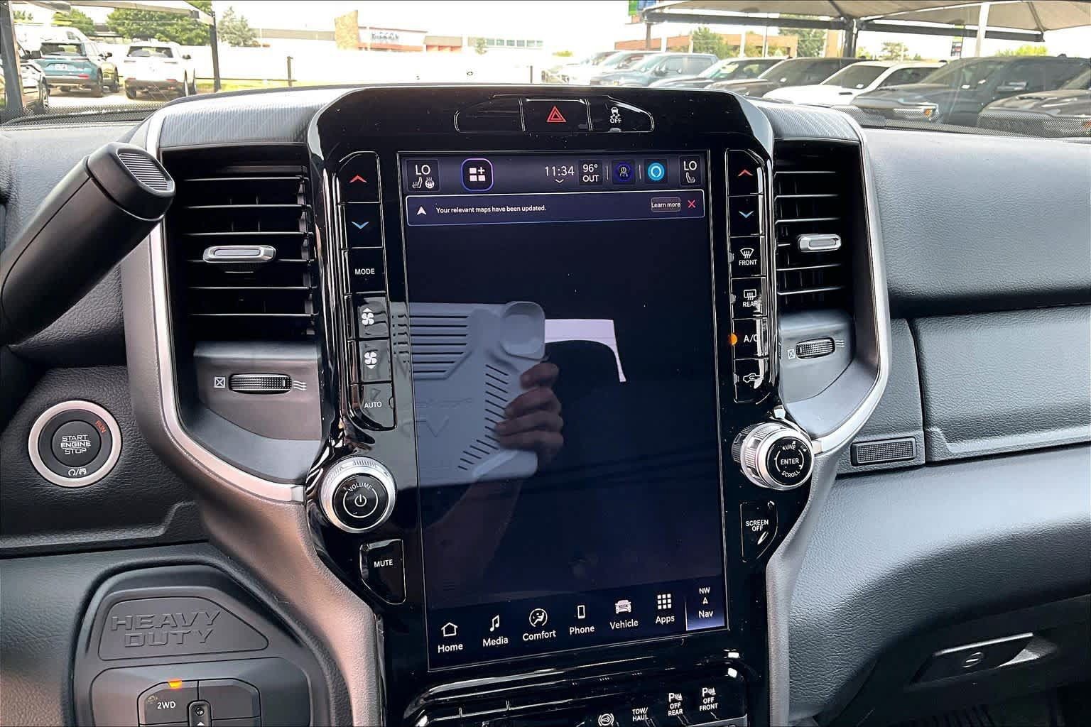 New 2027 RAM 3500 Big Horn AWD/4WD image 17