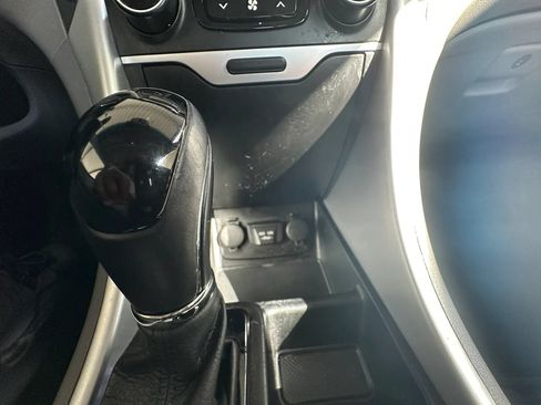 Used 2015 Hyundai Sonata Limited w/ Option Group 02 FWD image 22